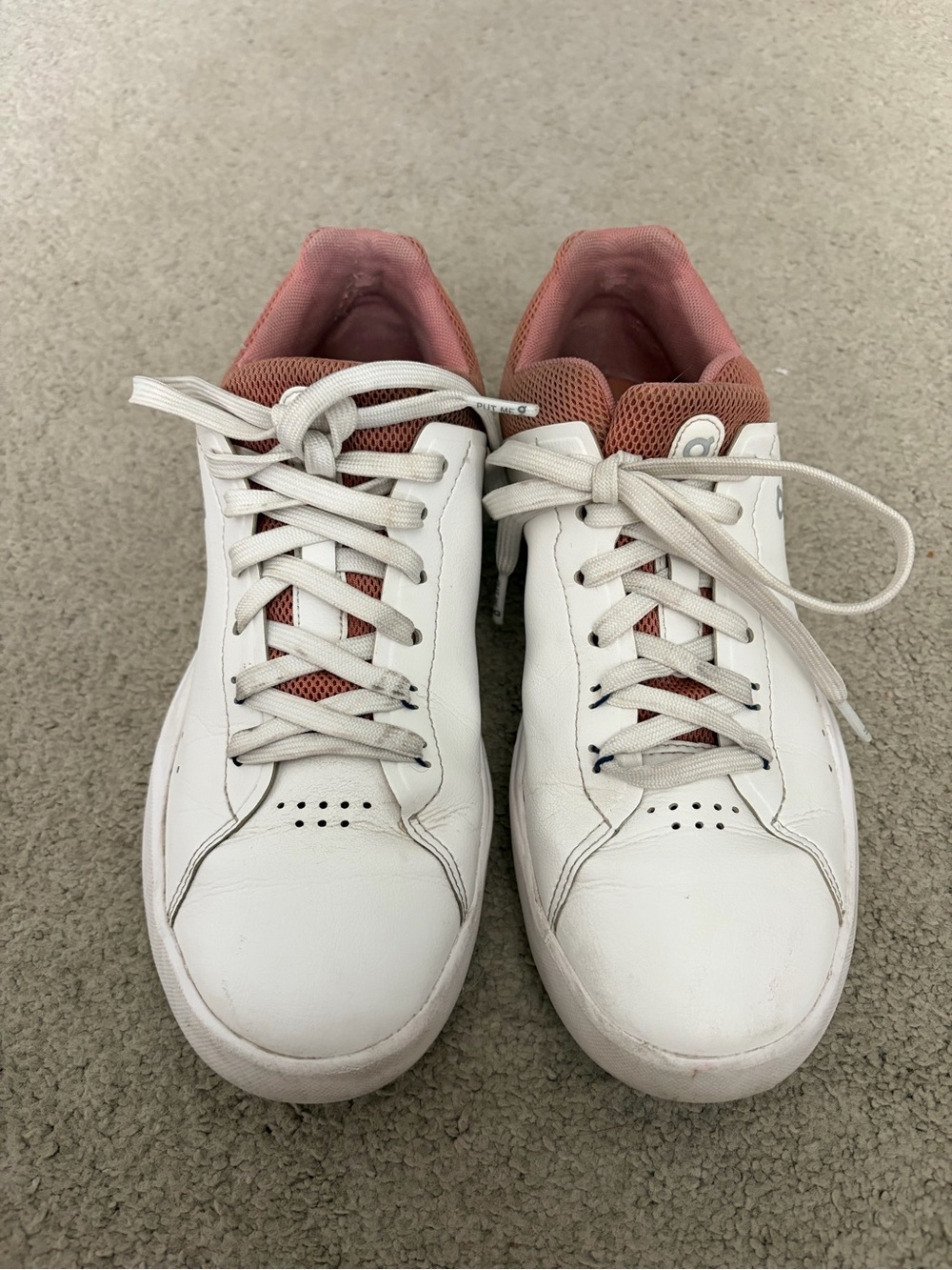 On Cloud ‘The Roger’ White Sneakers with Dusty Pink Lining, Women’s Size 8.5 - Picture 2 of 9